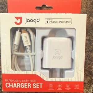 #41 White Rapid USB-C Lightning Charger Set